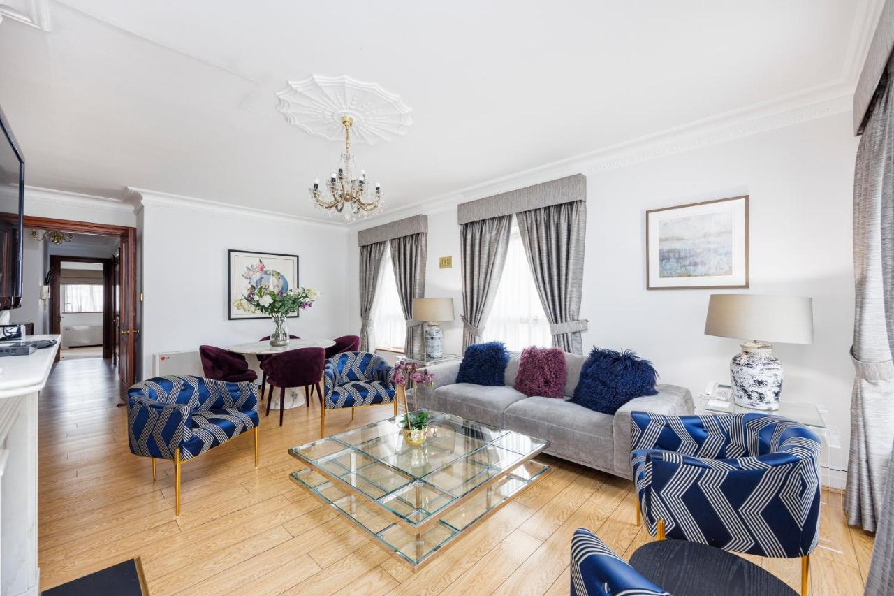 Deluxe Two-Bedroom Apartment