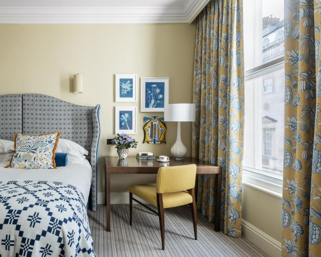 Deluxe King or Twin Room