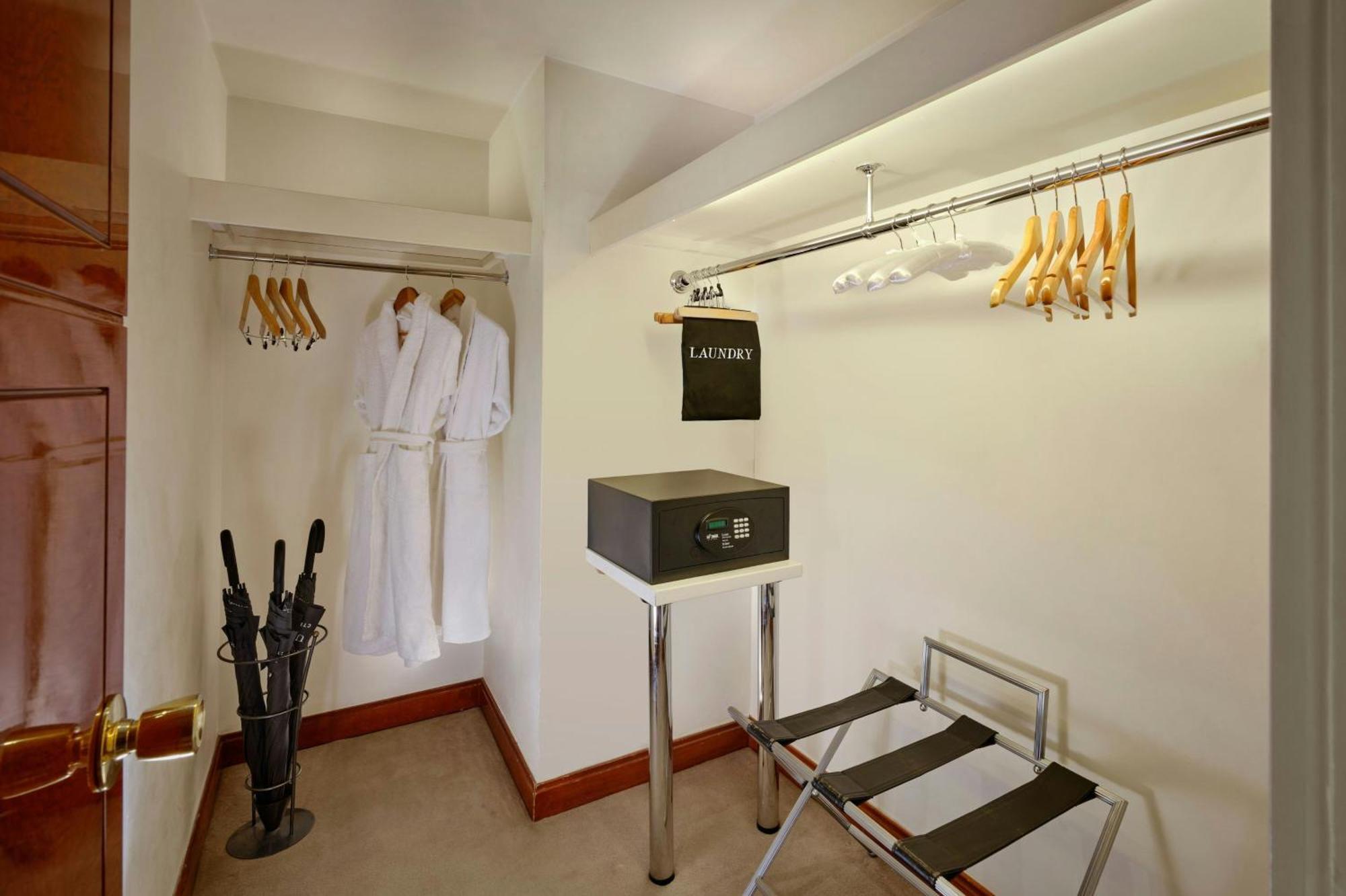 Westminster Suite, 2 Bedroom Penthouse Suite, Skyline view