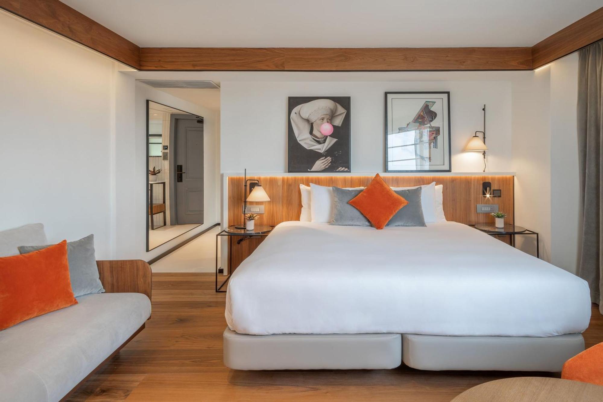 The Level Grand Premium Room with Executive Lounge Access