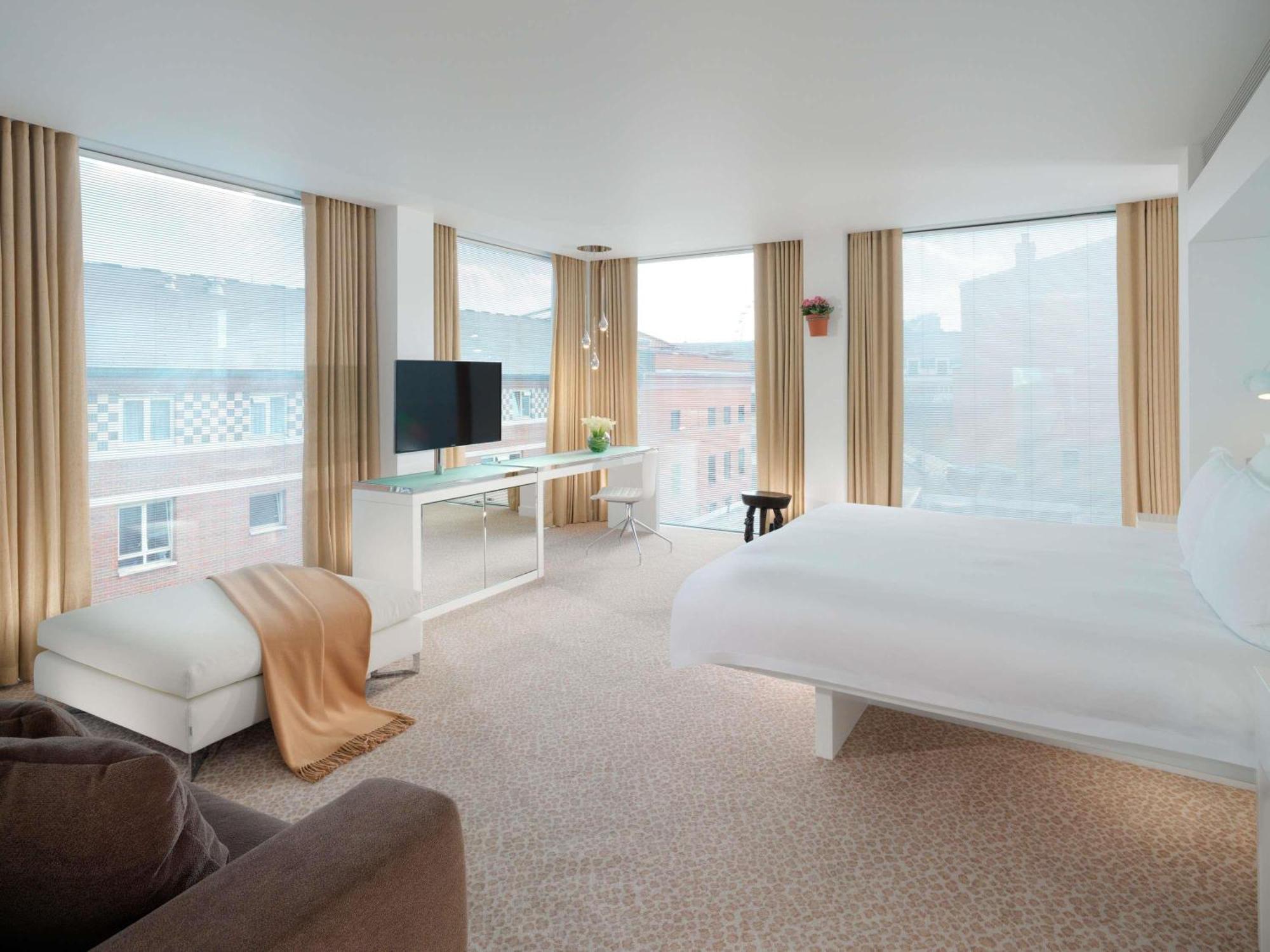 Loft Junior King Suite