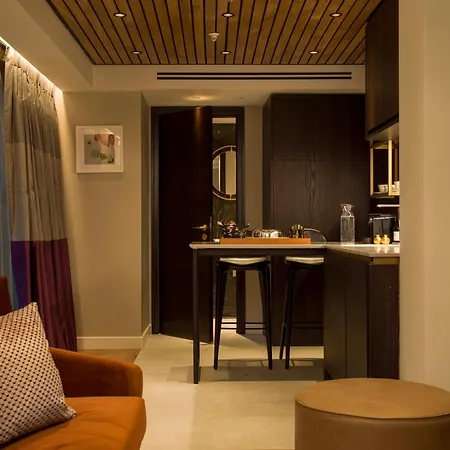 The Guardsman Hotel-3