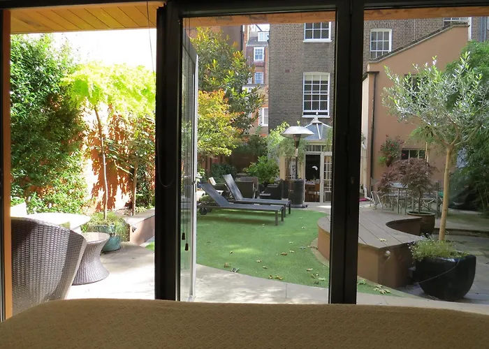 Romantic Bungalow In Notting Hill London