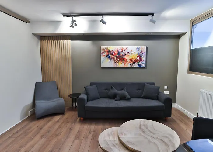Goodwin St Hotel London
